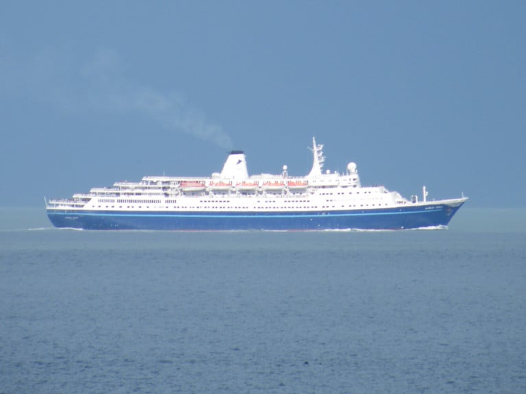 A &quot;body blow&quot; for British cruisers as Cruise &amp; Maritime Voyages (CMV) falls into administration. AFLOAT&#039;s photo in Dublin Bay of CMV&#039;s first cruiseship, Marco Polo entered service for the UK based operator a decade ago using regional ports throughout Britain as embarkation locations. The much admired veteran vessel with an elegant profile began as a Soviet era cruise-liner, proved popular with British clientele offering domestic cruises and overseas, but was also a familar sight calling to Belfast, Dublin and Cork (Cobh) in recent years. In addition running Festive Season and New Year mini-cruises from the UK calling to Dublin and Cobh.  Afloat also featured Marco Polo on a the North Sea Hull-Harwich mini-cruise (see: Cruise Liners -2018) Another fleetmate Magellan in more recent times &#039;homeported&#039; out of the Irish capital and Cobh for the domestic market.