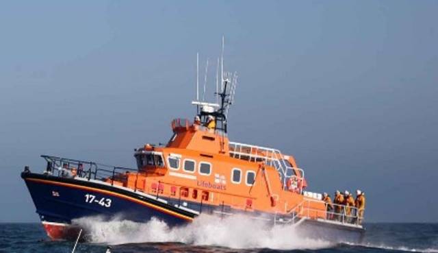 Rosslare Harbour RNLI went to the aid of a motorsailor aground on the Blackwater Bank