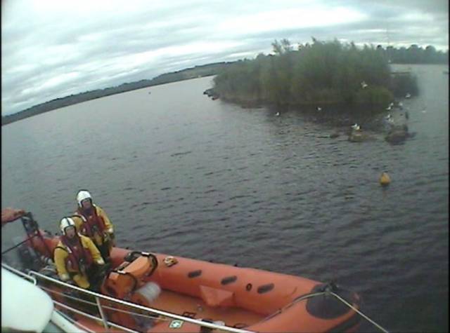 Lough Derg’s inshore lifeboat on callout to the grounded cruiser on Monday afternoon