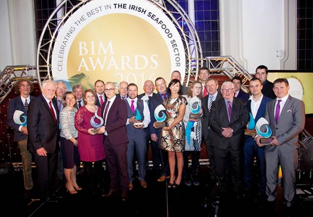 BIM National Seafood Awards 2016  – A group shot of the inaugural winners with Tara McCarthy, BIM CEO & Kieran Calnan, BIM Chairman and Howley family (BIM Lifetime Achievement Award) including Blackshell Mussels, Sofrimar, Oceanpath & Goatsbridge Trout Farm, Island Seafoods, Foyle Warrior Ltd, Barry Shaw (Student of the Year), Stephen Hurley, The Fish Shop, Union Hall (Independent Young Fishmonger of the Year),  Eimantas Zvirblis, Donnybrook Fair, Malahide (Supermarket Seafood Counter), Jim Connolly, Responsible Fisherman of the Year, Dungarvan Shellfish