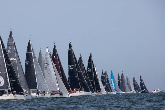 A close Class C start in which sole Irish competitor 'Fools Gold' is racing