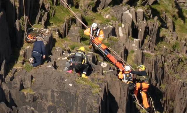 Video Of Coastguard Cliff Rescue In Dingle