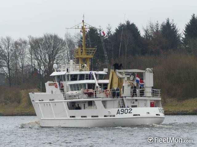 During a NATO flotilla visit to Dublin in April, among the callers were HMS Ramsey and a Royal Netherlands minehunter. Another unit of the Dutch navy, an auxiliary trainee ship is to call to the capital this weekend. 