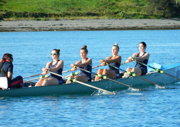Host club Portmagee Rowing Club El Nino with David Hussey coxing, Aoife Lynch at stroke, Cliona Murphy 3rd, rachel Devane 2nd and Sorcha Lynch at bow