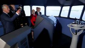 Prince Charles at the NMCI&#039;s simulator in Ringaskiddy where nearby is the Irish Naval Base, also where the historic visit was made in Cork Harbour 