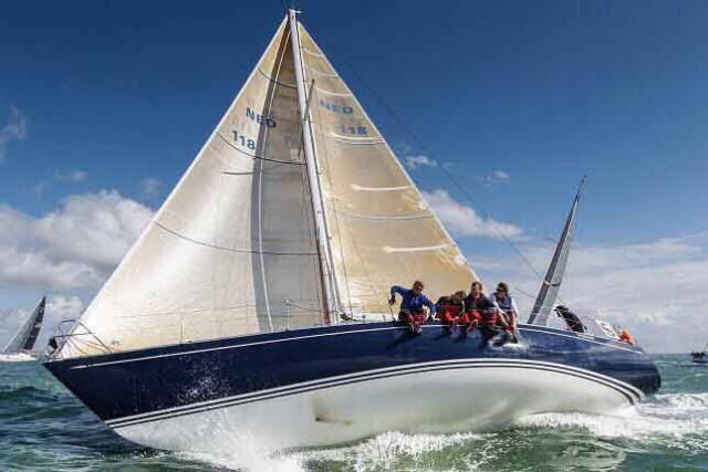Harry Heijst’s classic S&S 41 Winsome racing in Cowes Week 2017. With Laura Dillon as lead helm, Winsome is among the front runners in the current Rolex Fastnet Race