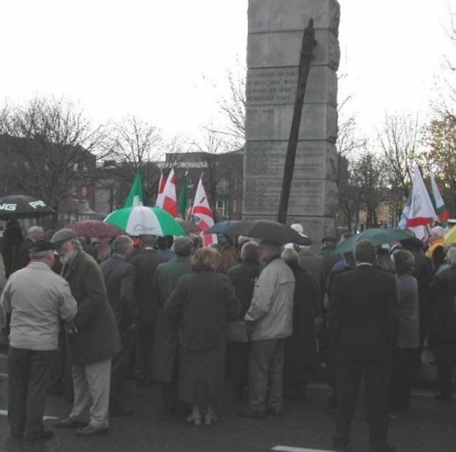 The annual National Commemoration Seafarer's Service at City Quay, Dublin to be held this Sunday, 19 November from 12 noon. The ceremony takes place at the Seafarers Memorial that is dedicated to honour seamen lost while serving on Irish merchant ships 1939-1945 in WW2. 