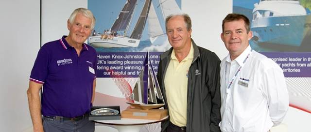 L-R: Mark Wynter, Commodore, Island Sailing Club & owner of Alchemist, with the 2016 Seamanship Award winner Jeff Warboys and Keith Lovett from Race Partner Haven Knox-Johnston/MS Amlin