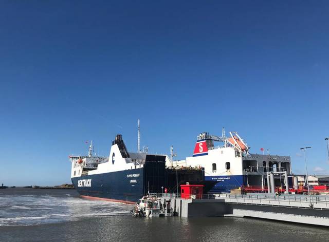 Heysham Port's newly installed £10m ro-ro ramp linkspan (berth No.2) in use by Seatruck Ferries Clipper Pennant. At the adjacent ramp berth No.3 is the Seatruck owned Stena Performer which is on charter to Stena Line.