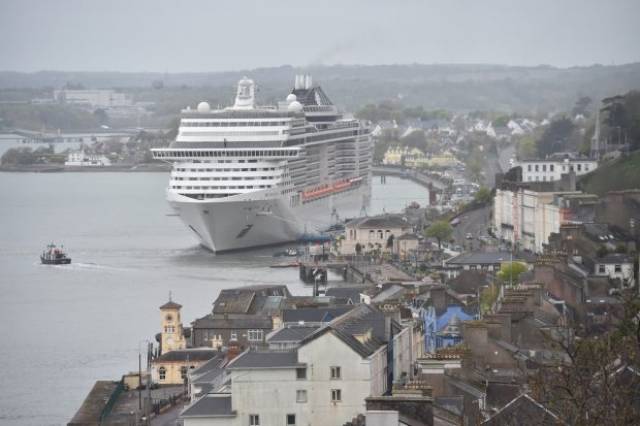 MSC Splendida carrying 4,500 passengers which berthed in Cobh 