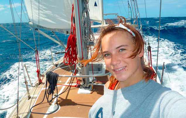laura dekker sailing2