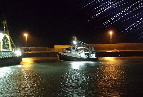 Kilmore Quay RNLI assisting the 13m steel trawler