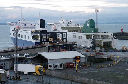 Ro-pax rival sisters berthed in Rossalre Europort