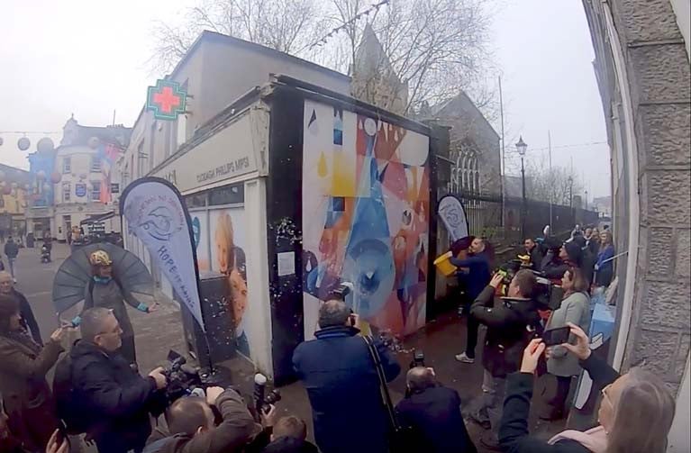 The mural was unveiled in Galway city centre by TG weather presenter Caitlín Nic Aoidh