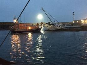 Newcastle RNLI assisting the grounded yacht at Ardglass Marina in the early hours of Wednesday morning