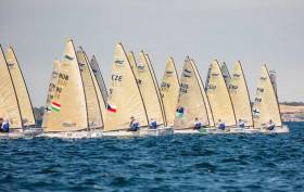 The start of yellow group, race 1 in the Finn Gold Cup