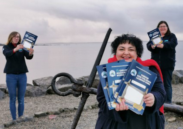 Cushla Dromgool-Regan with Anna Quinn and Dr Noirín Burke from the Explorers Education Programme with the new workbook