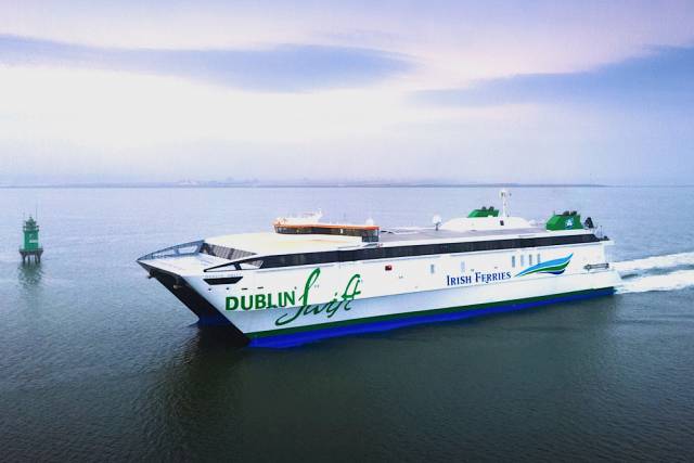 New to the Irish Sea, Dublin Swift a high-speed craft ferry completed its maiden voyage this morning from Dublin to Holyhead.