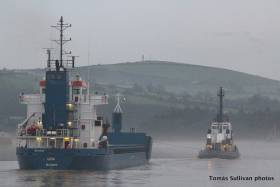 After grounding on the River Barrow cargoship Lisa is towed by Bargarth upriver to New Ross Port more than a week ago. On the neighbouring River Suir, newbuild Arklow Cape docked at Belview, Port of Waterford yesterday evening. 