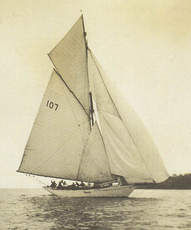 A handsome ship with a mighty spread of canvas – the 18-ton 1896-built Gull in Harry Donegan’s ownership