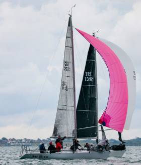 Niall Dowling&#039;s Per Elisa with pink spinnaker