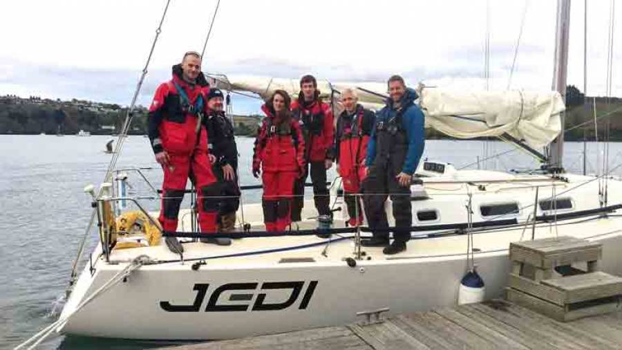 Howth's Young Solo Sailors Maintain MG Motor “Club of Year” Spirit With Two  National Titles