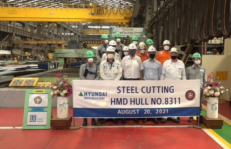 Construction has commenced on Manxman, the new flagship ferry for the Isle of Man Steam Packet. Key stakeholders were in attendance at the steel-cutting ceremony in Ulsan, South Korea where a formal pushing of the button took place to mark the first piece of steel to be cut. 