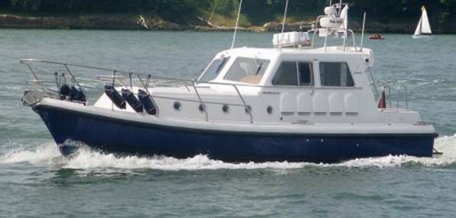 At harbour speeds, we can appreciate that by having an aft cockpit and using the deckhouse as both the wheelhouse and the saloon, the Seaward 35 makes best use of her length.