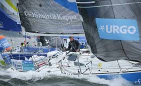 Tom Dolan – down but not out. Dolan broke a spreader on his mast as he had just passed the radio France buoy marking the end of the little show of the first stage of the 49th Solitaire urgo - le figaro