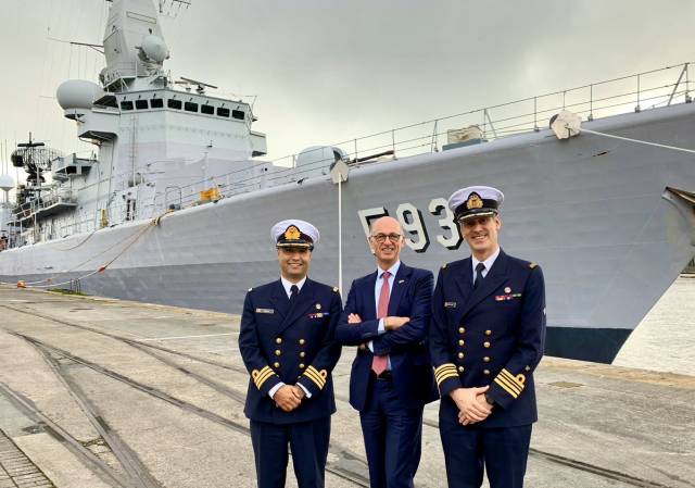 Pierre-Emmanuel De Bauw, Ambassador of Belgium to Ireland made a visit on board BNS Louise-Marie in Dublin Port during a week which also saw a momentous political outcome as a Brexit-Deal was finally agreed in Brussels, the capital of Belgium. 