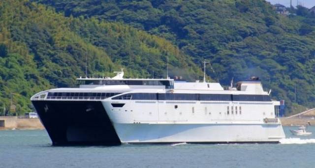 ICG have extended the charter of fastferry Westpac Express