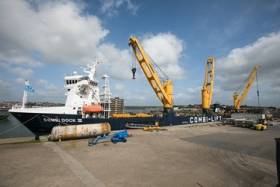 Combi Dock III became the largest cargoship to berth at Pembroke Port, Wales having loaded parts of a decommissioned oil refinery that were exported to Pakistan.