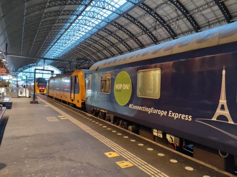 Connecting Europe Express, arriving in major European port-cities, where the interdependencies and mutual reinforcement of European ports and rail freight connections come to the forefront as an important building block of reaching the EU’s Green Deal. 
