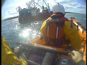 Skerries RNLI coming alongside the disabled fishing trawler