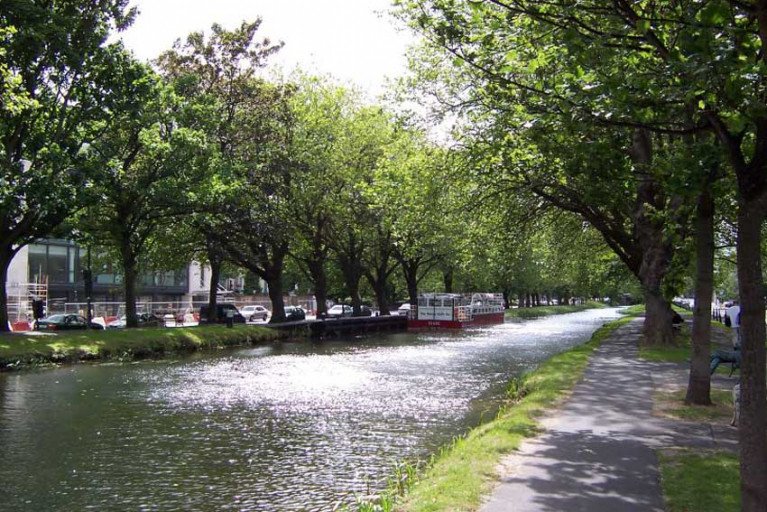File image of the Grand Canal at Wilton Terrace in Dublin