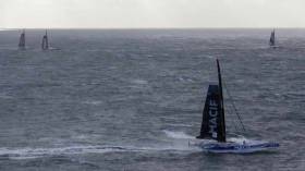 Screaming start for the trimarans at the start of the Brest Atlantiques Race