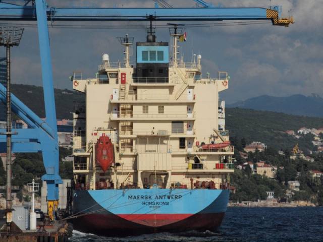 Maersk Antwerp (renamed Antwerp) is a sister of Maersk Alabama that was hijacked by Somali pirates and in which the film 'Captain Phillips' is based from