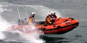 The Fethard lifeboat was en route to Duncannon beach to be launched when the kitesurfer managed to swim to shore himself