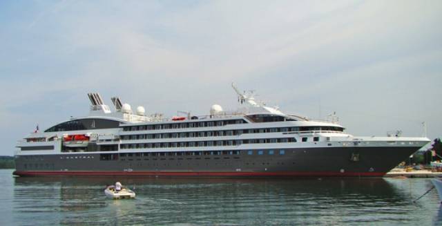 The 142m L'Austral - sister ship of Le Boréal and Le Soléal – has been in service since 2011