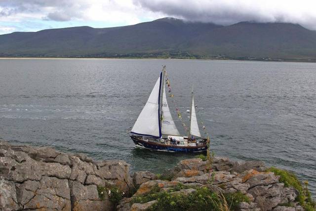 The IWDG’s Celtic Mist heading into Fenit after surveying in Brandon and Tralee Bays