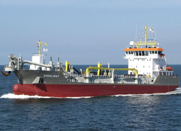 Irish Dredging which is a a subsidiary of Royal Boskalis Westminster nv, has the use of their trailing suction hopper dredger Shoalway which is currently conducting operations on the Waterford Estuary. 