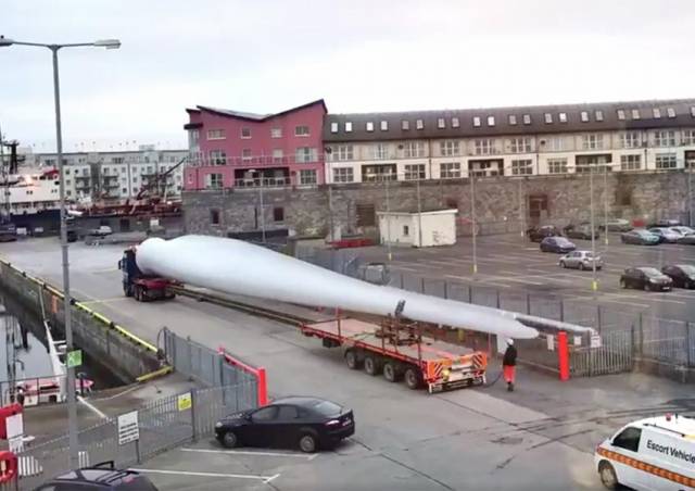 Still from the time lapse video showing one of the massive turbine blades on Galway's dockside