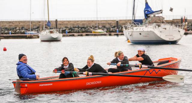 Cox Chris Doorly with St. Michael's Rowing Team  Brina Archer, Melissa Mardon, Amy Smyth and Liz Doyle