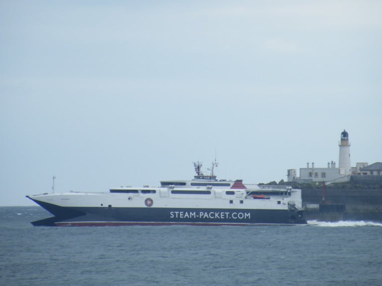 Due to problems currently at Douglas Harbour, the Isle of Man Steam Packet&#039;s fast-craft ferry Manannan (above) is to step in for ropax Ben-my-Chree on the Heyham route during a period up to Saturday, 3rd April. For a revised sailing timetable click the operator&#039;s link below for latest updates. 