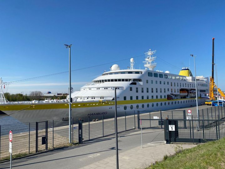 The luxury 420 cruiseship Hamburg is the first such ship in more than two years to visit Dublin Port as Covid related travel restrictions were revoked last month.  The 15,000grt cruiseship is on a cruise of the UK and Ireland having departed its German namesake city as above.