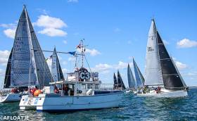 Andrew Algeo&#039;s new J99 Juggerknot II from the Royal Irish Yacht Club starts well on port tack in today&#039;s DBSC Cruisers One race