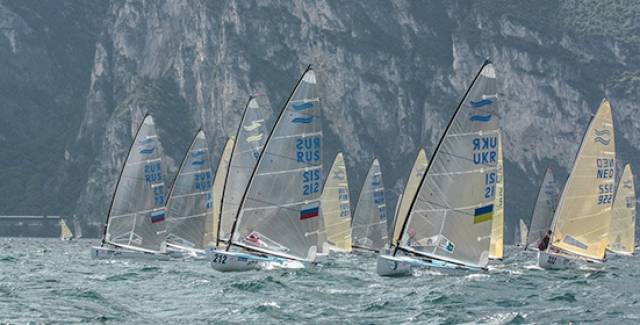 There are 355 Finn sailors from 32 countries for the 2016 Finn World Masters on Lake Garda