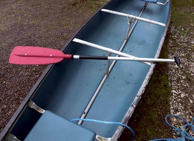 Photograph of the two-person canoe that capsized in the incident off Kenmare on 31 January 2016